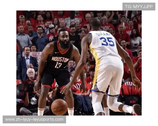 火箭队比赛开场时的战术安排有什么特点